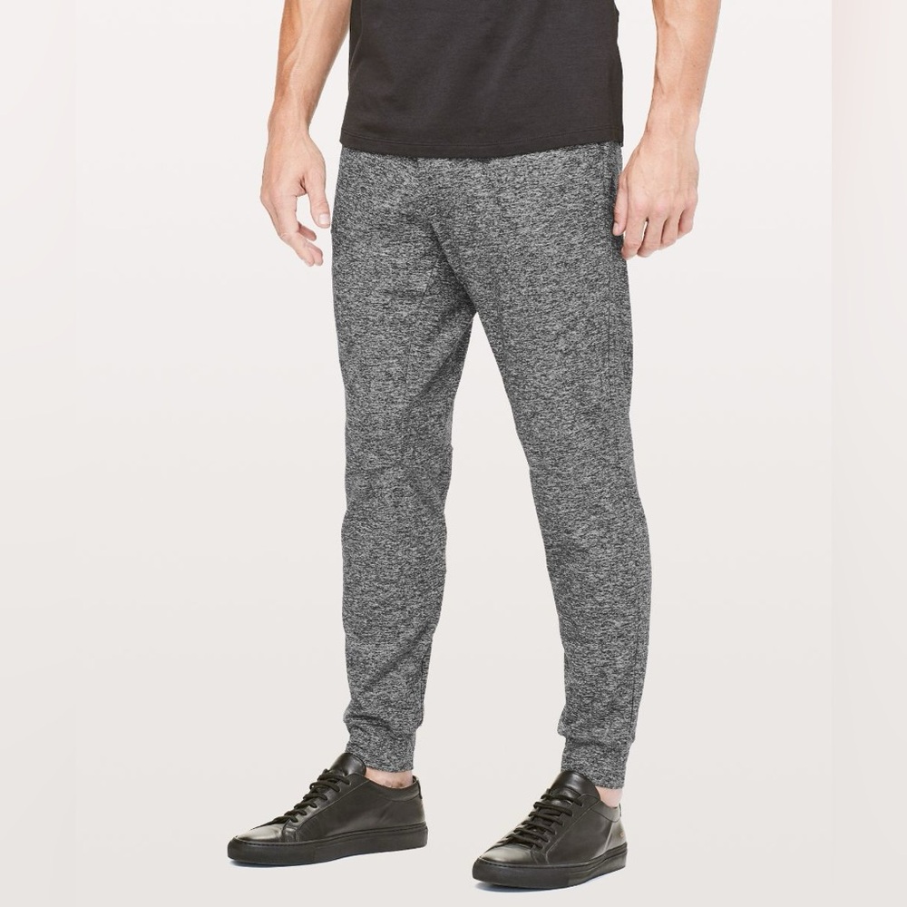 Lululemon Athletica Intent Jogger
Asia Fit Soft Sweat-Wicking Pants Size M